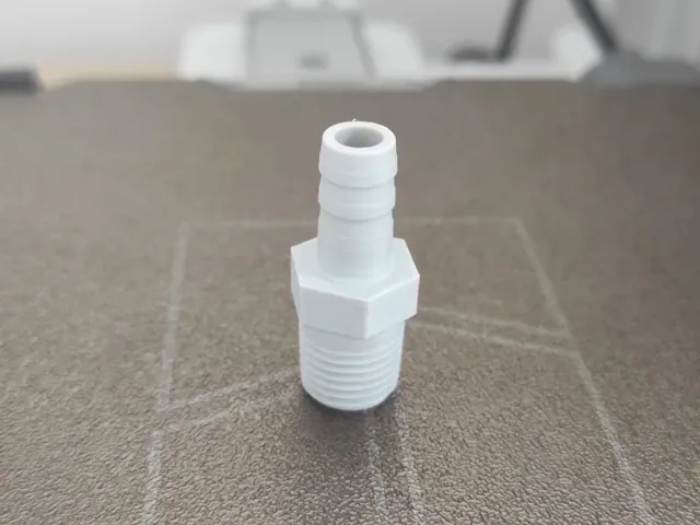 1/4" NPT Pipe Thread to 5/16" Barb Fitting — Image 2 of 2