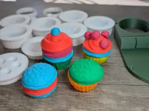Play doh cupcake, press with casting moulds