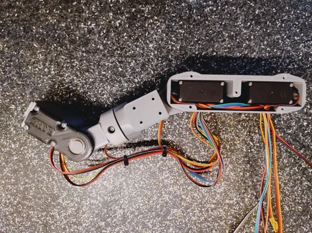 DIY 3D Printed Robotic Arm (Arduino Controlled) — Image 14 of 17