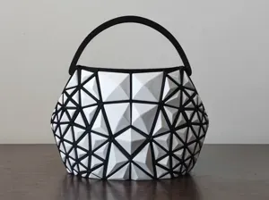 Tessa – 3D-Printed Faceted Mini Handbag