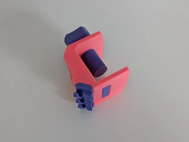 Desk clamp cable holder - Modular — Image 11 of 14