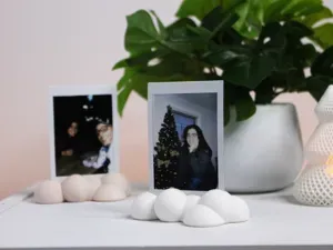 Cloud-Shaped Frame Stand for Mini Instant Photos
