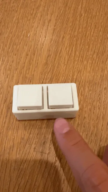 Dual Fidget Clicker – Mechanical Switch Toy — Фото 3 из 3