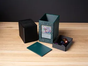 MTG Commander Deck Box Dbl Sleeved + Dice - Forest