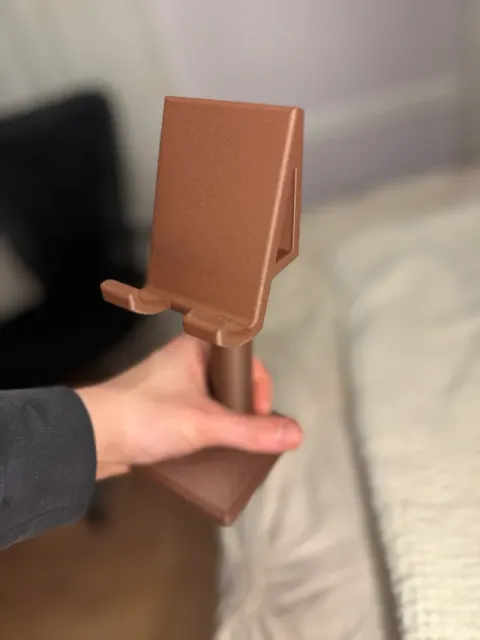 Minimalistic Phone Stand — Фото 4 из 6