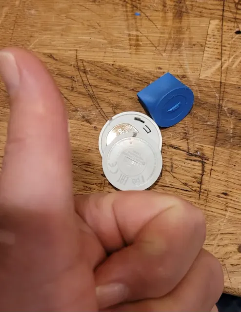 "Screwdriver" to open the battery cover of the Xiaomi and Aqara Sensors — Image 5 of 5