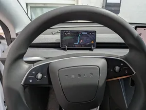 Tesla Model Y Juniper Phone Stand Vent