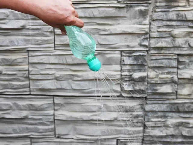 Bottle cap - Garden Watering Nozzle