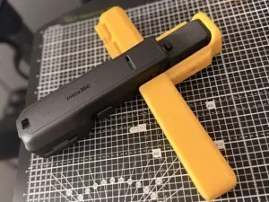 Insta360 Luna Ultra AlphaGrip - 4K Cross-Bar Grip