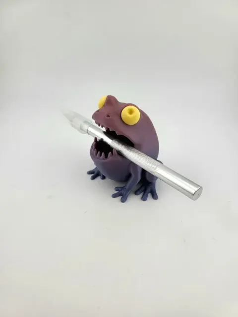 pen holder frog — Image 3 of 4