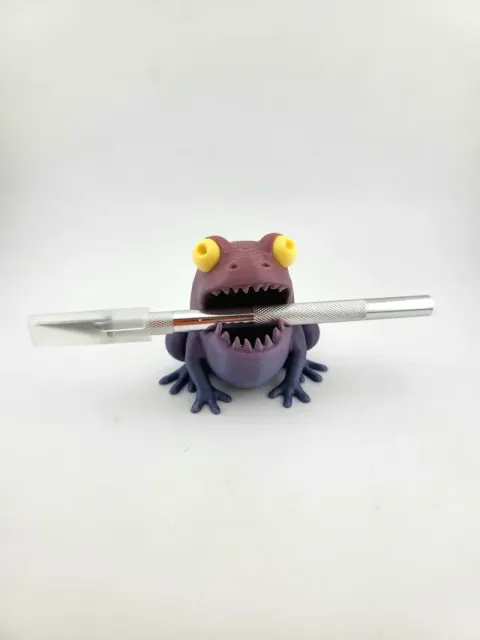 pen holder frog — Image 2 of 4