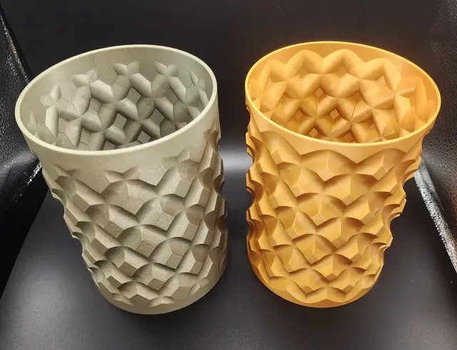 Inverse Diamond Pleated Spiral Vases Shallow+Deep — Фото 3 из 6