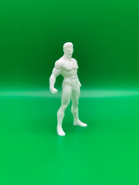 Green Lantern – Hero of Light Miniature Figurine — Image 6 of 8