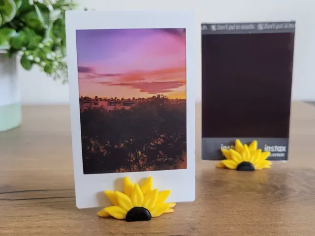 Sunflower Photo & Note Stand