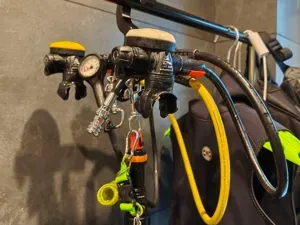 Scuba Regulator DIN Hanger & Drying Rack