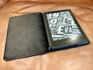 Kindle Paperwhite Leather Case (11th Gen 2021+)