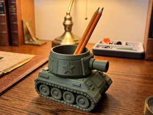 Personalizable Tank Pen Holder