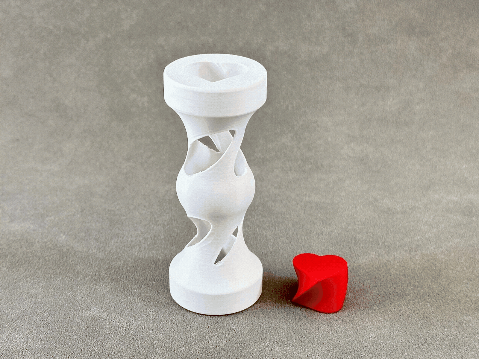 Vortex Ball Fidget – Heart Core Spinning Twist Toy