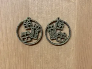 Present Earrings
