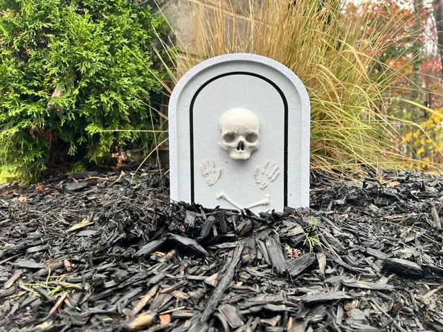 Spooky Halloween Tombstone Decoration — Фото 2 из 9