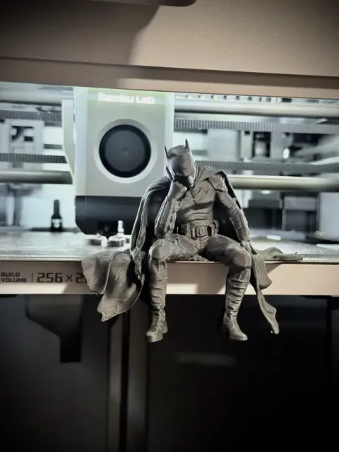 Sad Batman sitting on a Ledge Figurine! — Фото 10 из 12