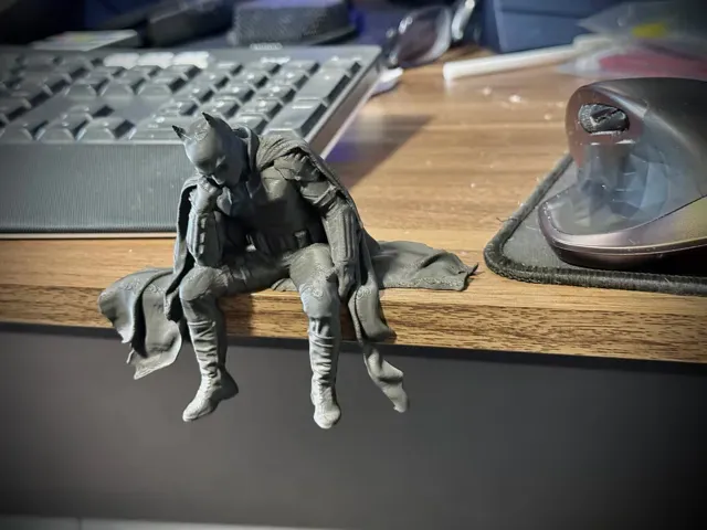 Sad Batman sitting on a Ledge Figurine! — Фото 6 из 12