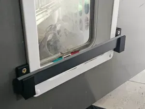 Cat / dog flap gate