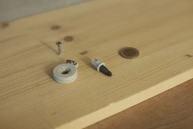 Toolfinity - The Coin (reversible ratchet driver) — Image 7 of 14