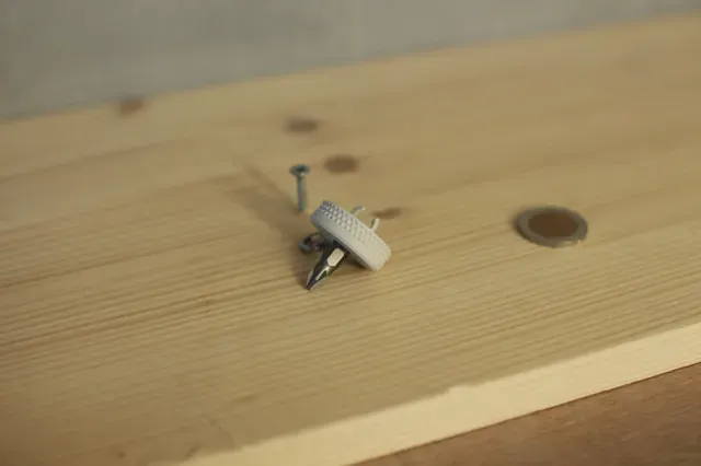 Toolfinity - The Coin (reversible ratchet driver) — Image 8 of 14