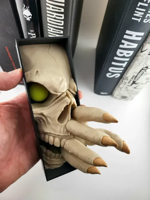 Skeleton Book Nook – NO AMS 3D Printed Horror — Image 3 of 9