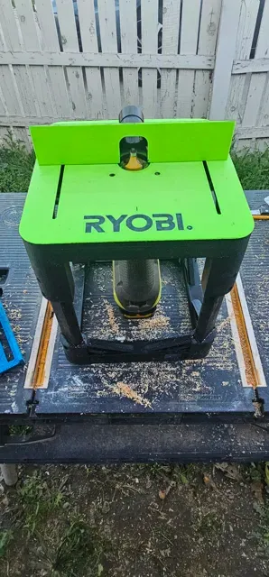 RYOBI MINI ROUTER TABLE — Image 4 of 12