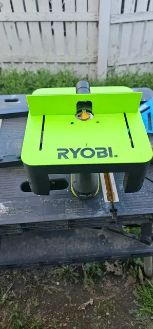 RYOBI MINI ROUTER TABLE — Image 7 of 12