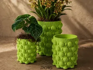 PO16 Sculptural Planter: Bubble Columns