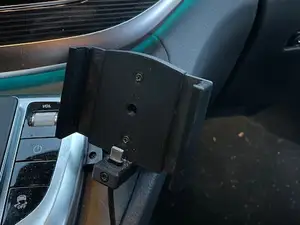 Adjustable Car Handy Mobile / Cell phone Holder 