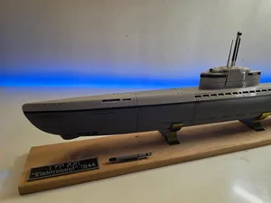 Type XXI German WW2 U-Boat Submarine Model 1:72
