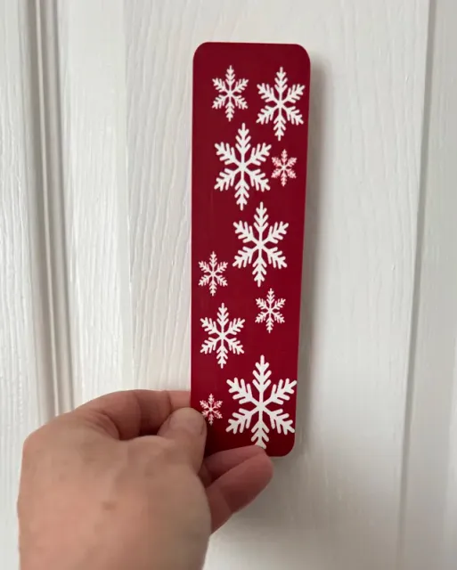Christmas Snowflake Red and White Winter Bookmark — Фото 4 из 9