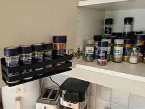 Spice rack