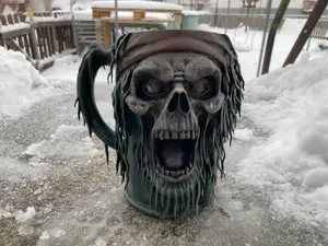 Piratenkrug „Dead Sea“ - Krug für deine Bierdose