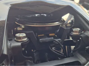 Kawasaki Z900 (ZR900F) 19-24 Horn position MOD