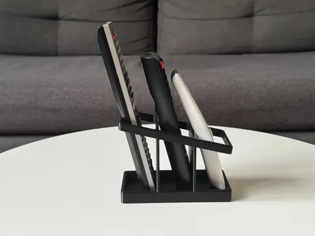 3-Slot Tiered Remote Control Stand — Фото 2 из 4