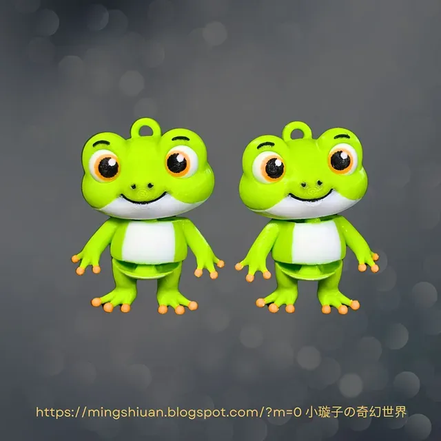 Articulated Cute Frog keychain 可活動的可愛青蛙鑰匙扣 — Image 2 of 8