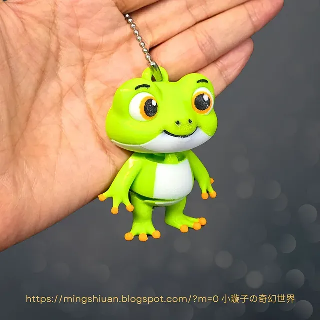 Articulated Cute Frog keychain 可活動的可愛青蛙鑰匙扣 — Image 5 of 8