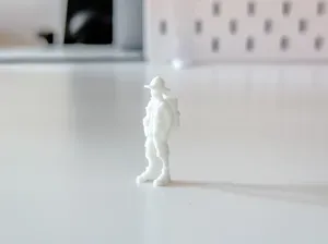 Miniature Kid/Child/Explorer for your Diorama