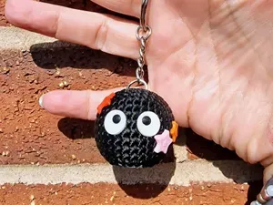 Susuwatari (すすワタリ) Soot Sprite Keyring Charm