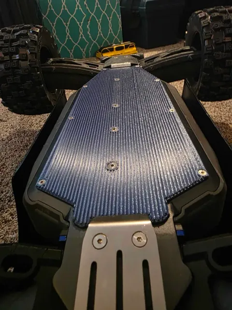 Traxxas Sledge TPU Center Skid Plate — Image 5 of 5
