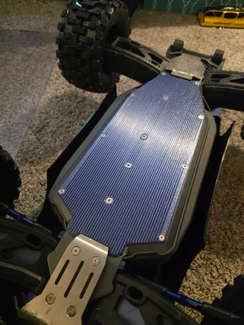 Traxxas Sledge TPU Center Skid Plate — Image 3 of 5