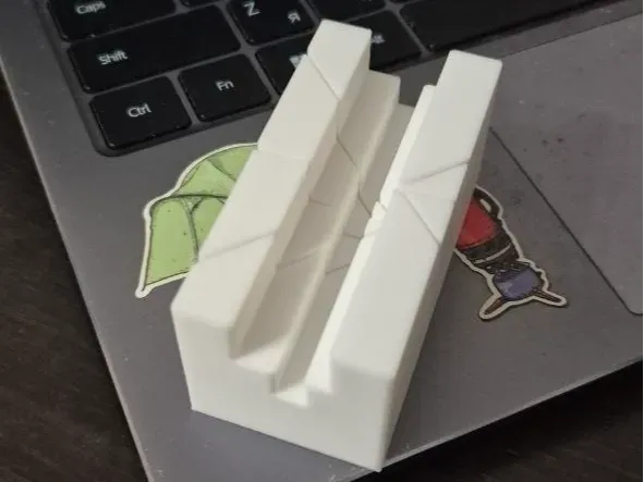 Miter Box v.1 (Стусло для шнура натяжного потолка)