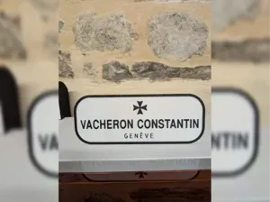 Lightbox Vacheron Constantin – Élégance Genevoise