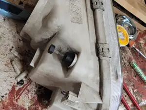 Volvo Mk1 V40 & S40 Headlight Adjusters
