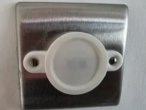 Sonoff SNZB-01P UK Light switch mount